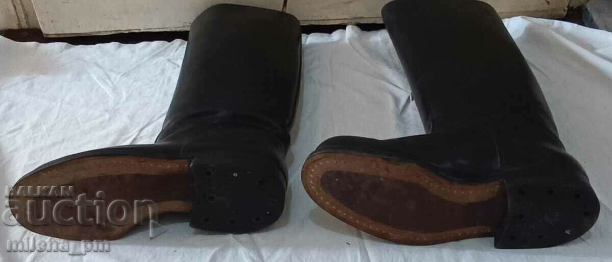 Delivery of Chavdar military boots Delivery of Chavdar military boots