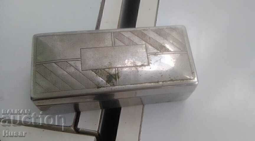 Wilkinson - Old English collectible razor - 6