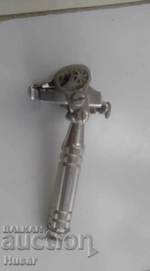 Wilkinson - Old English collectible razor - 9