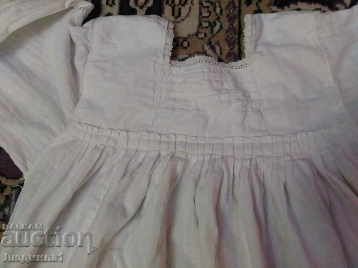 AUTHENTIC OLD LADIES SHIRT with price 60.00 BGN | € 30.68 AUTHENTIC OLD LADIES SHIRT with price 60.00 BGN | € 30.68