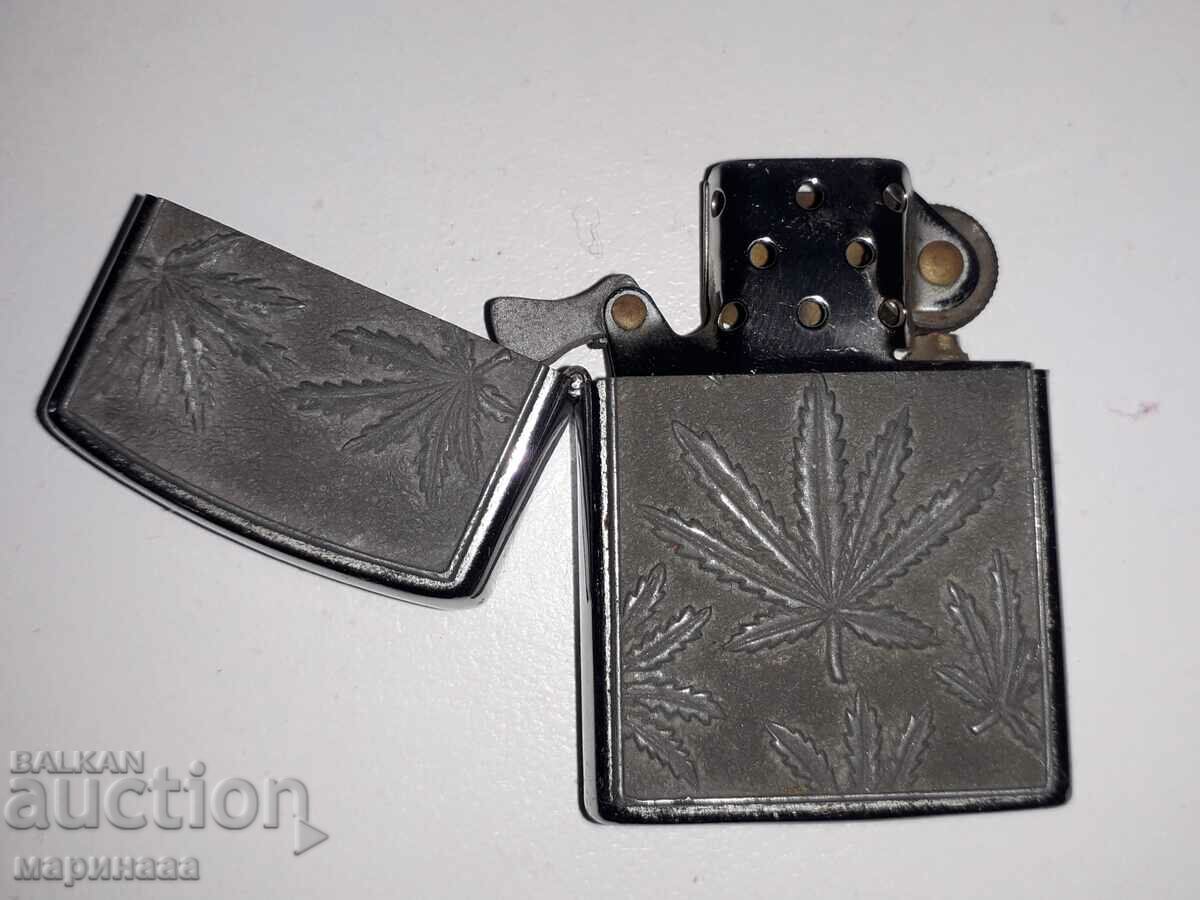 BRICCHETA VECHE ZIPPO. STATELE UNITE ALE AMERICII