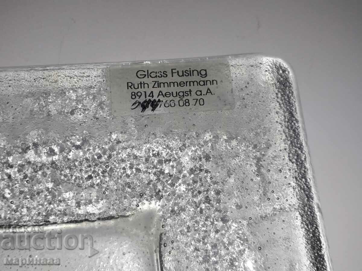 Licitație SFEMINAR DE DESIGNER CU O BUCATĂ DE AUR