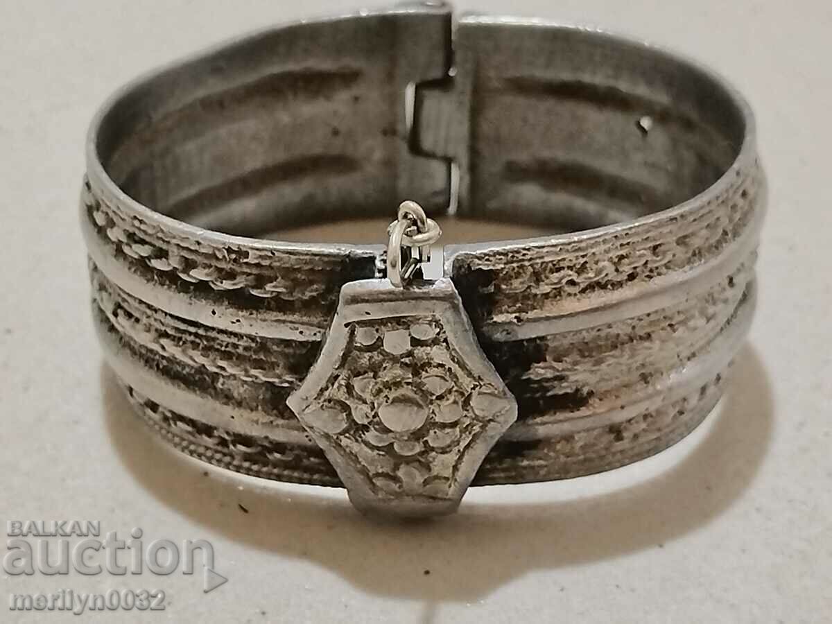 Δημοπρασία Βραχιόλι από ασήμι αναγέννησης, κοσμήματα, κοσμήματα Δημοπρασία Βραχιόλι από ασήμι αναγέννησης, κοσμήματα, κοσμήματα