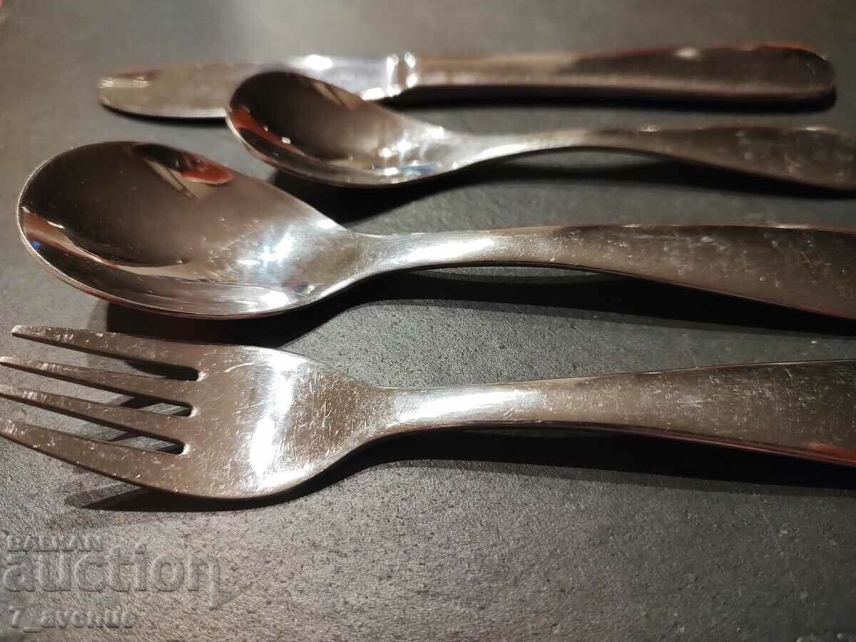 Utensils - children's dining set, like new, 8.12.24 with price 49.00 BGN | € 25.05 Utensils - children's dining set, like new, 8.12.24 with price 49.00 BGN | € 25.05
