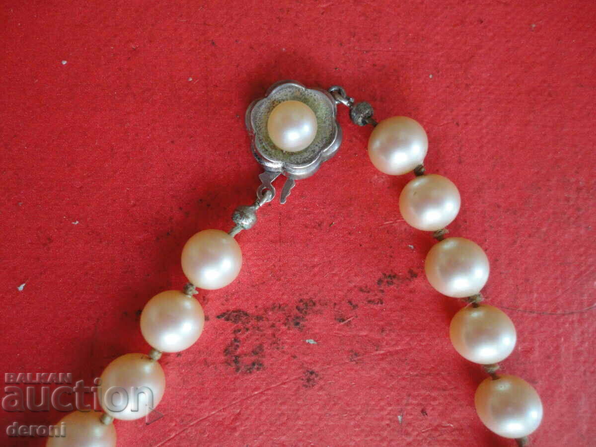 Un colier grozav de perle și argint cu preț € 26.00 | 50.85 BGN