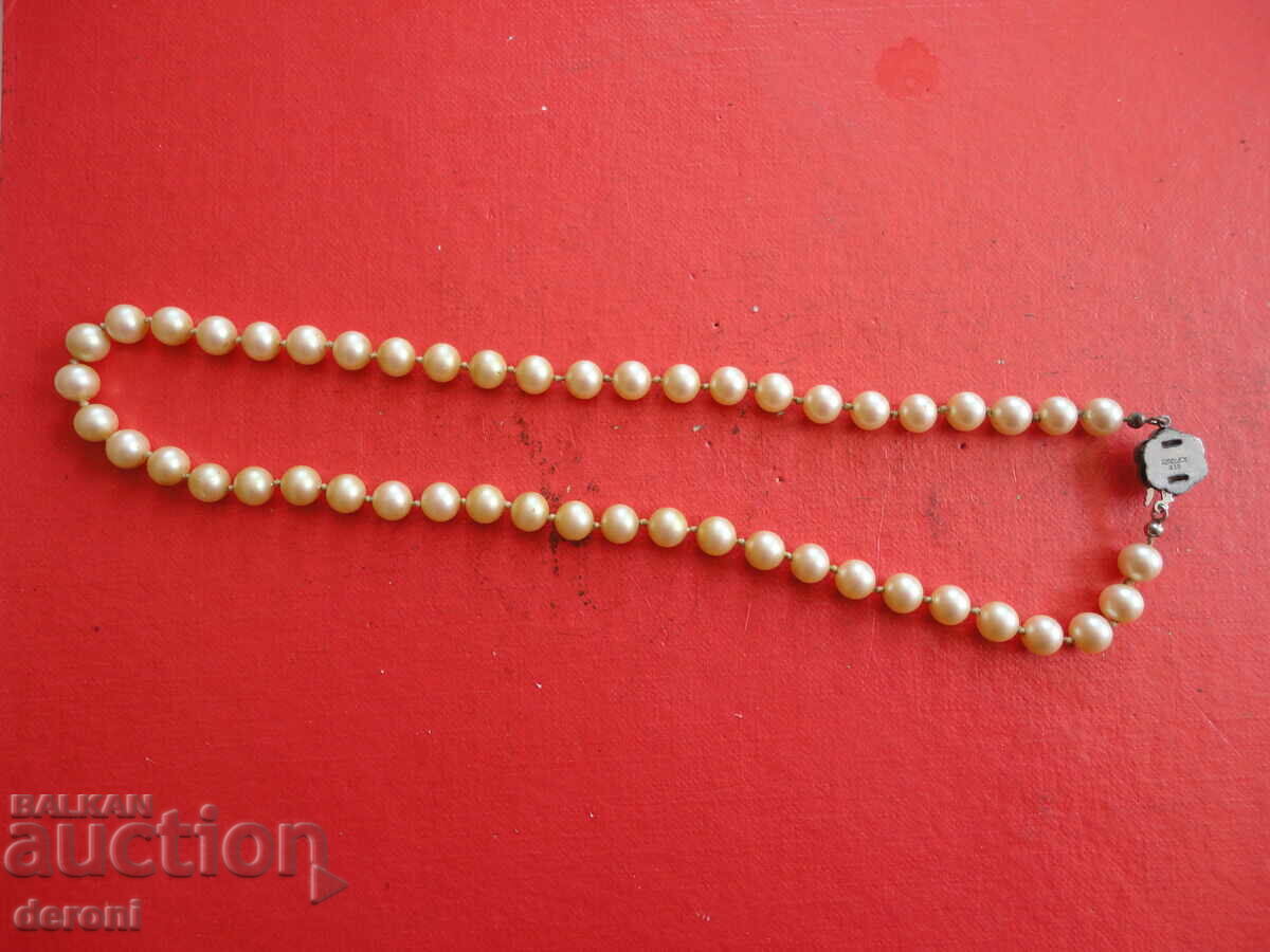 Licitație Un colier grozav de perle și argint