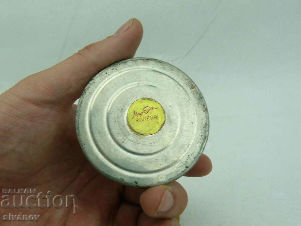 Delivery of Old Metal Powder Box #2400 Delivery of Old Metal Powder Box #2400