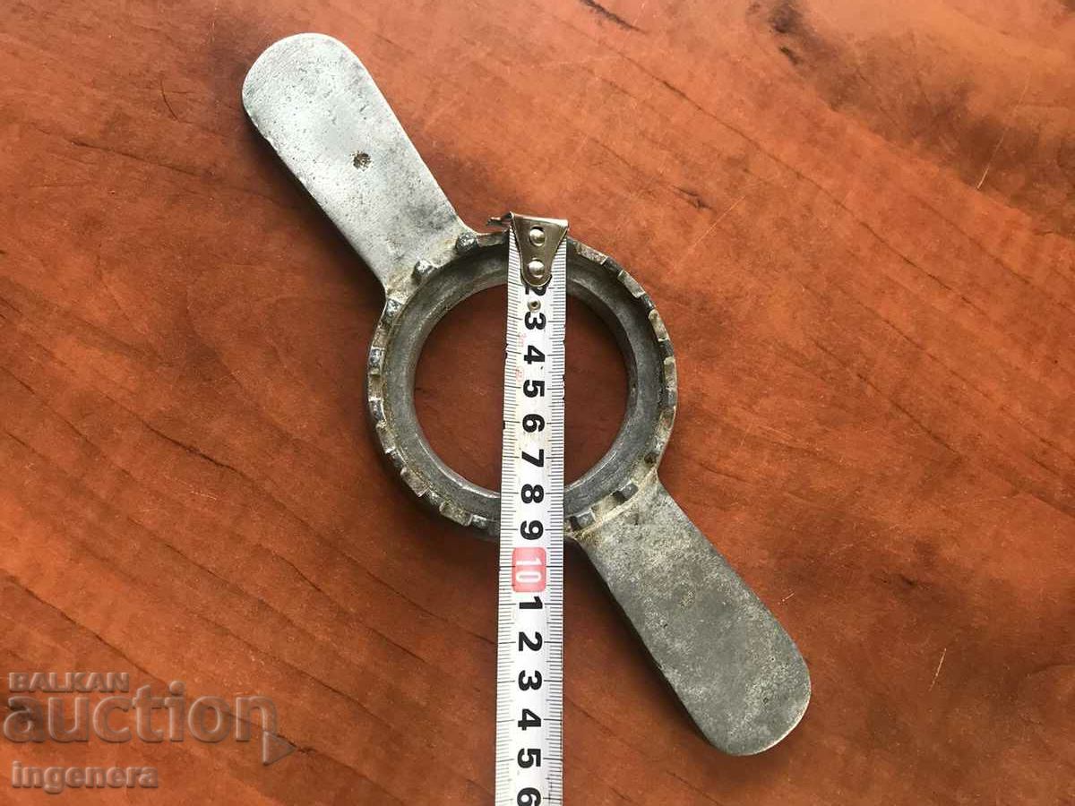 ΚΛΕΙΣΤΕΡ ΓΙΑ ΒΑΖΑ SOCA ΑΛΟΥΜΙΝΙΟΥ ΛΕΙΤΟΥΡΓΙΑΣ με τιμή 9.00 BGN | € 4.60 ΚΛΕΙΣΤΕΡ ΓΙΑ ΒΑΖΑ SOCA ΑΛΟΥΜΙΝΙΟΥ ΛΕΙΤΟΥΡΓΙΑΣ με τιμή 9.00 BGN | € 4.60