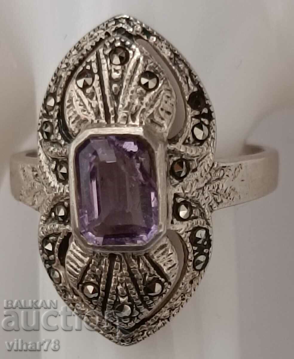 Inel de argint pentru femei cu preț 119.99 BGN | € 61.35 Inel de argint pentru femei cu preț 119.99 BGN | € 61.35