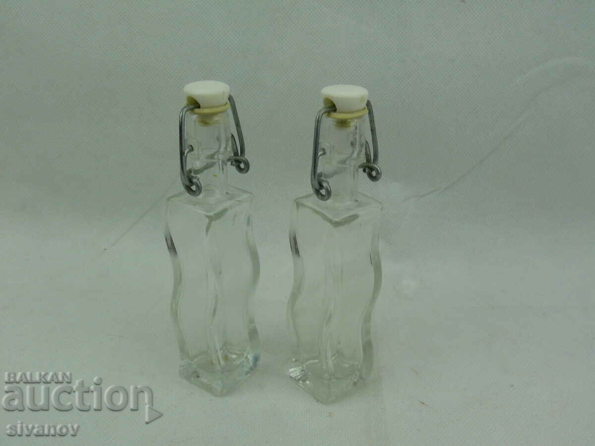 Interesting small glass bottles 2 pieces #2405 with price 9.99 BGN | € 5.11 Interesting small glass bottles 2 pieces #2405 with price 9.99 BGN | € 5.11