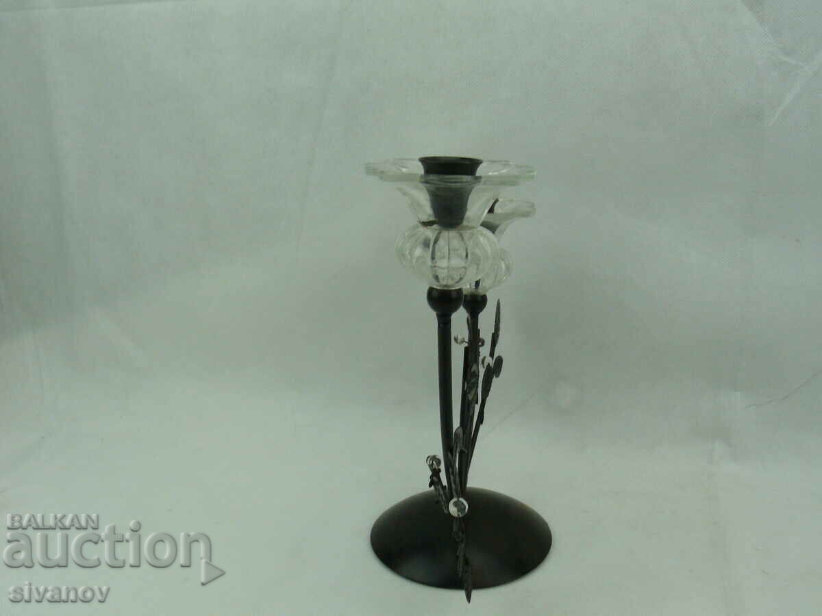 Auction Old metal flower candle holder #2410 Auction Old metal flower candle holder #2410
