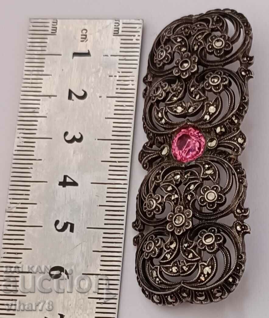 Auction OLD BROWN-SILVER BROOCH Auction OLD BROWN-SILVER BROOCH