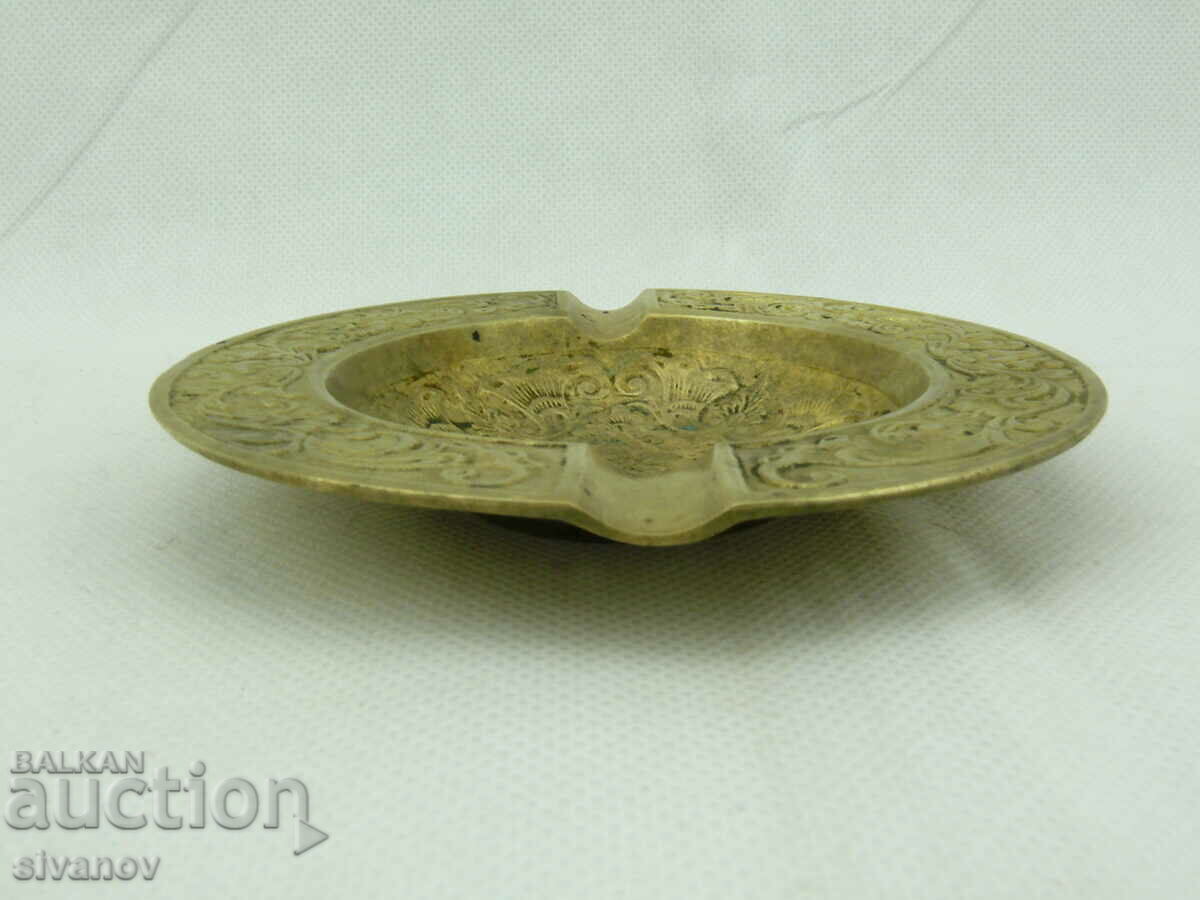 Delivery of Old Brass Ashtray #2418 Delivery of Old Brass Ashtray #2418