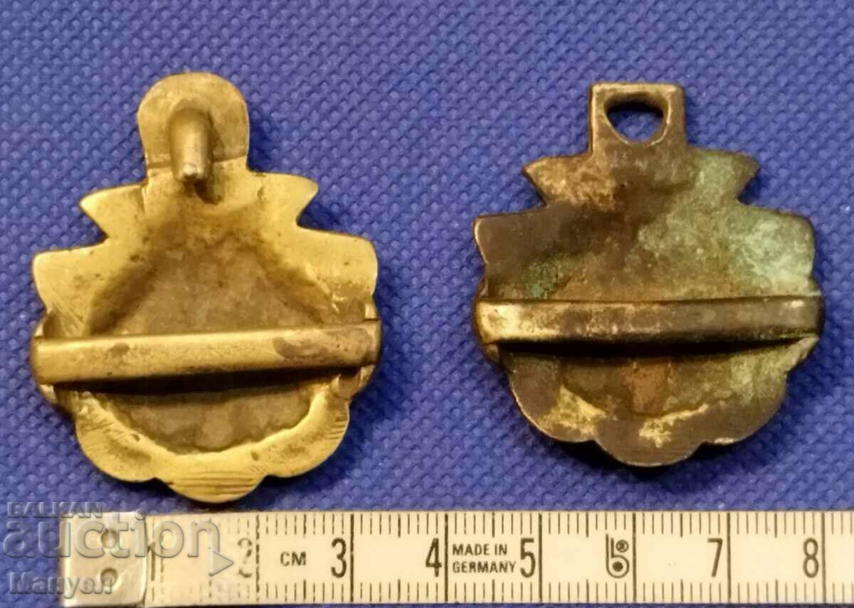 Old children's bronze pouf. - 5 Old children's bronze pouf. - 5