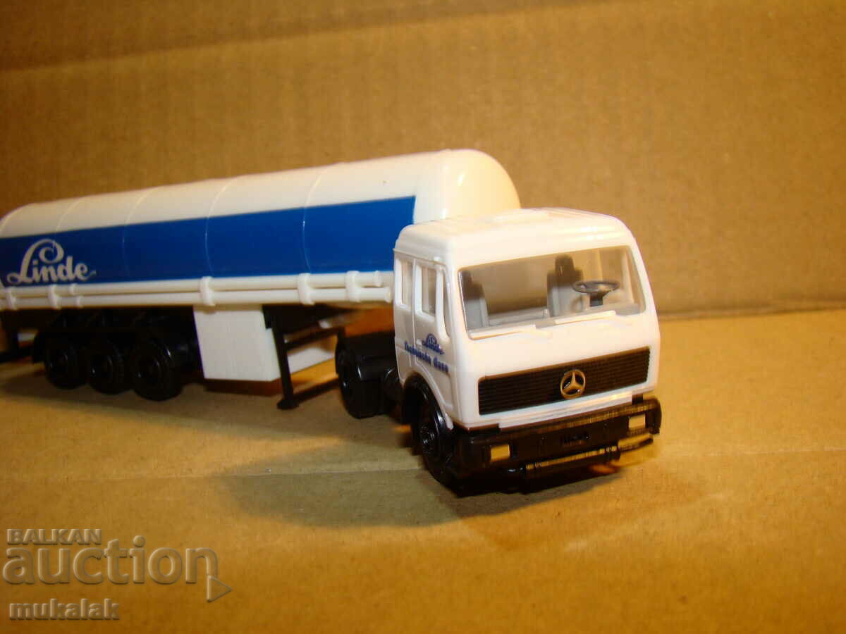 Delivery of HERPA 1:87 H0 MERCEDES TIRE TRUCK TOY MODEL TANK Delivery of HERPA 1:87 H0 MERCEDES TIRE TRUCK TOY MODEL TANK