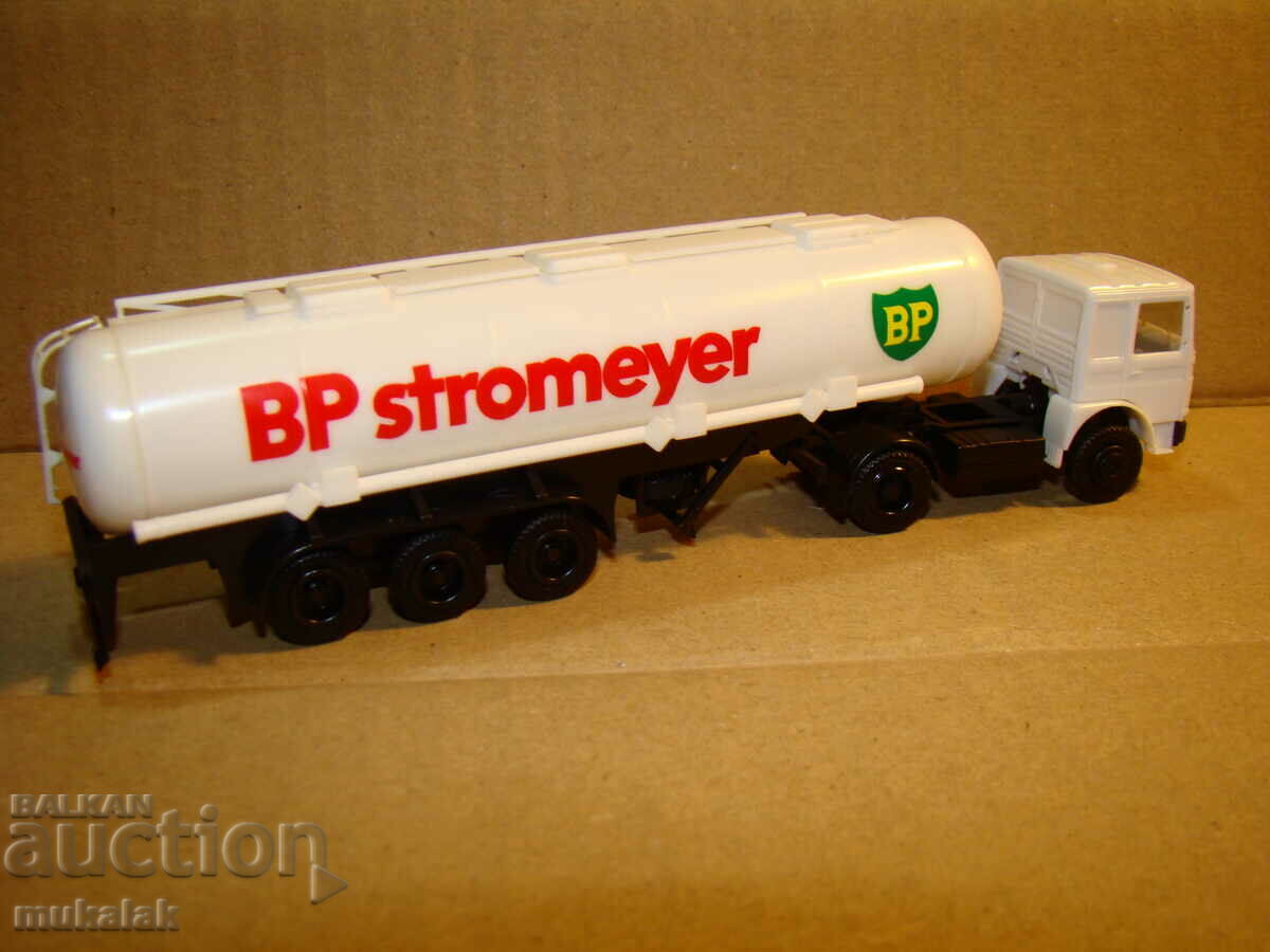 Delivery of HERPA 1:87 H0 MAN TIRE TRUCK TOY MODEL TANK