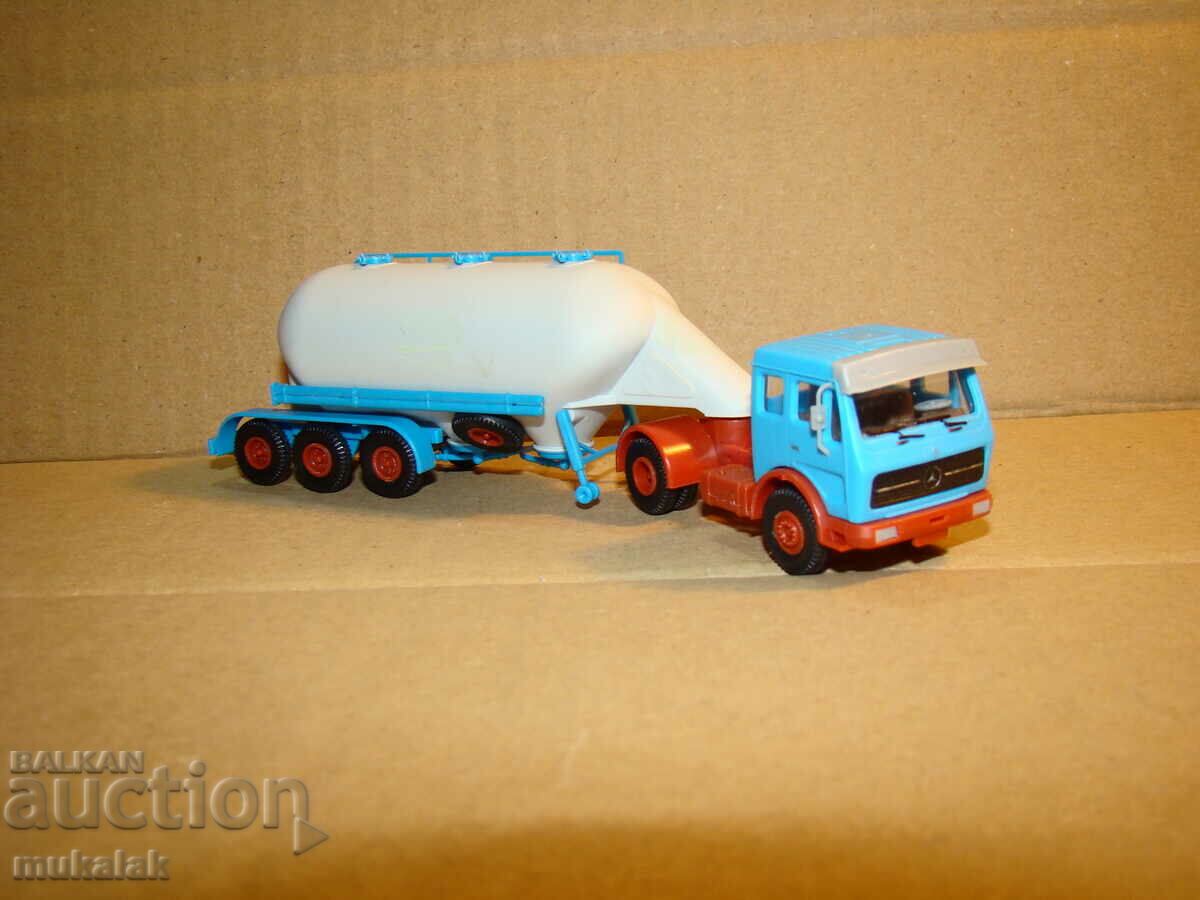 Auction KIBRI 1:87 H0 MERCEDES TIRE TRUCK TOY MODEL TANK Auction KIBRI 1:87 H0 MERCEDES TIRE TRUCK TOY MODEL TANK