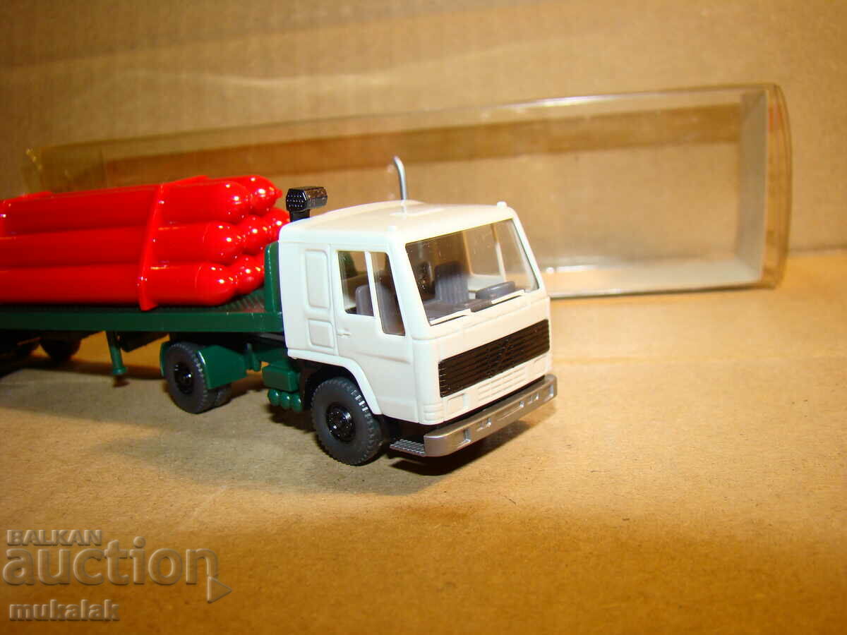 Auction WIKING 1:87 H0 VOLVO TIRE TRUCK TOY MODEL TANK Auction WIKING 1:87 H0 VOLVO TIRE TRUCK TOY MODEL TANK