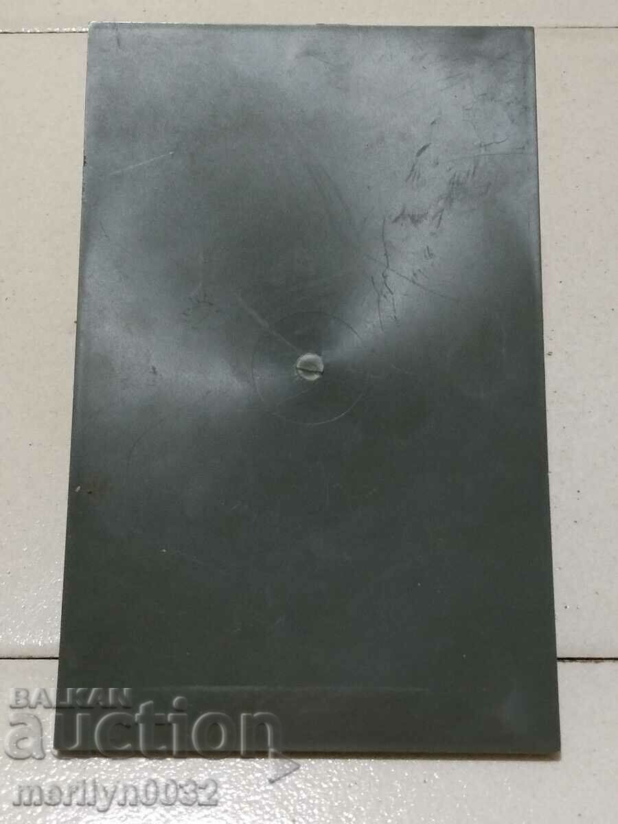 Auction  Metal image of the leader Lenin