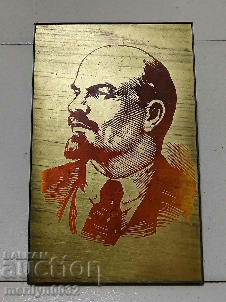 Metal image of the leader Lenin