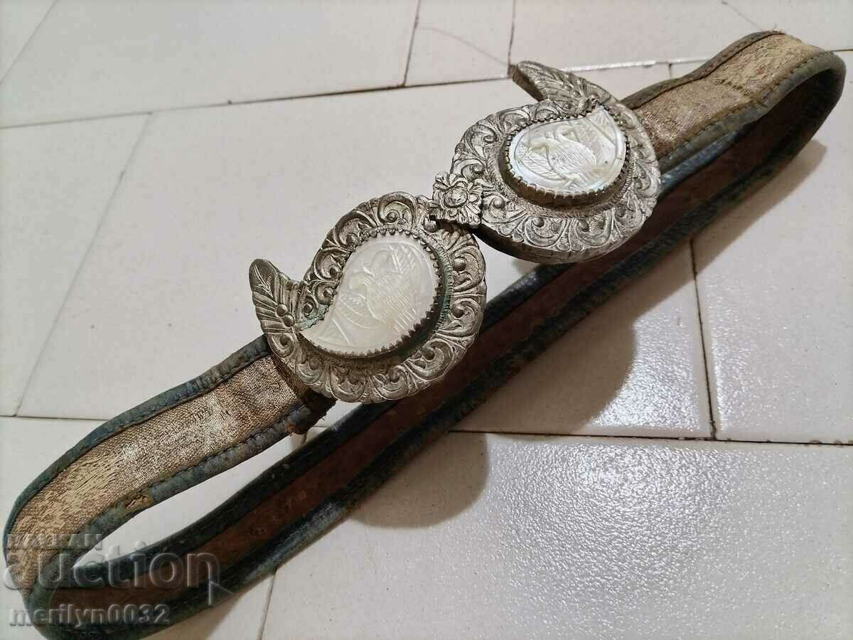 Renaissance silver pafta 15/8cm mother of pearl belt pafta silver with price 789.00 BGN | € 403.41 Renaissance silver pafta 15/8cm mother of pearl belt pafta silver with price 789.00 BGN | € 403.41