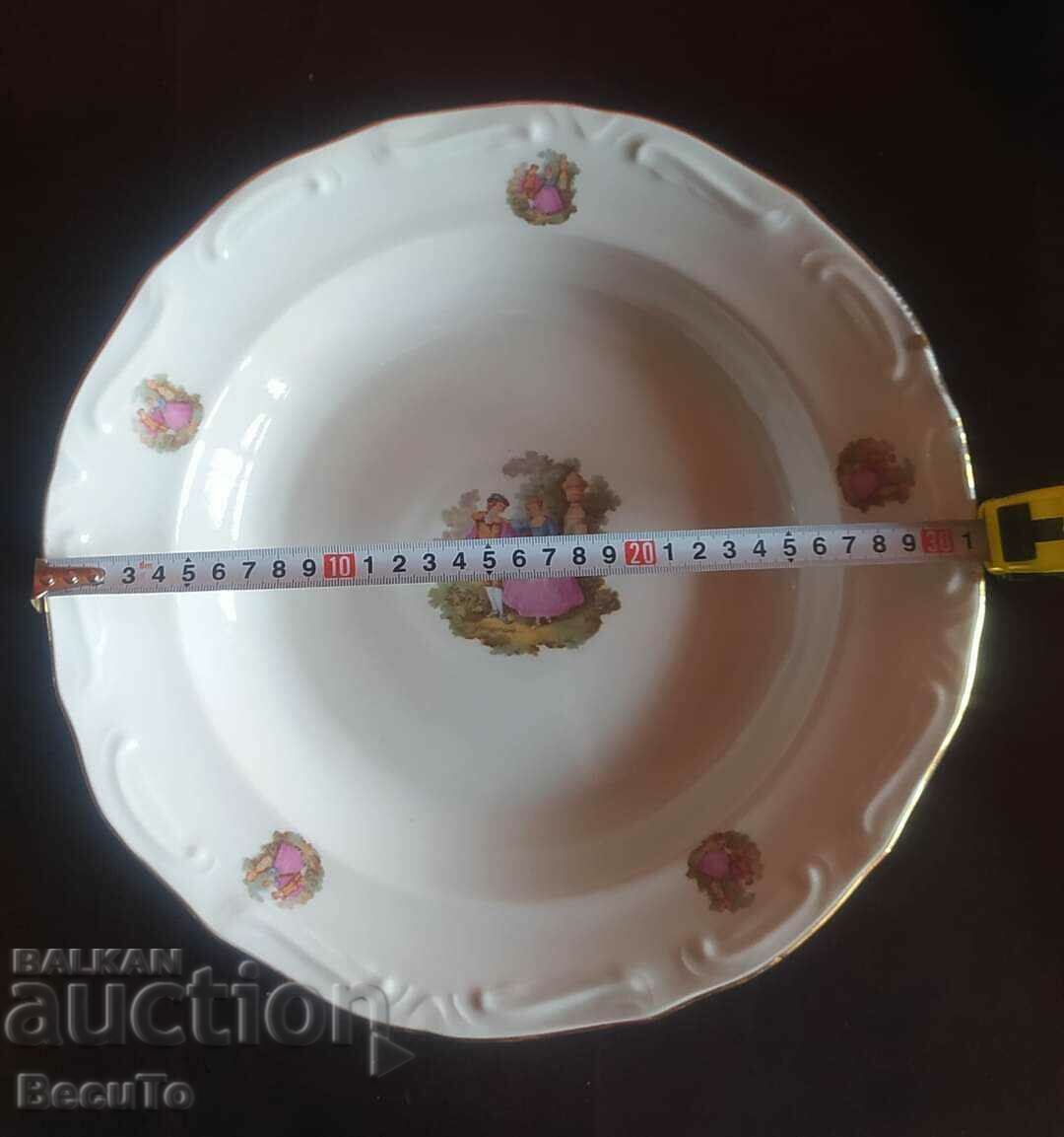 Auction Huge portion plate, Isis fruit bowl, Romeo and Juliet motif Auction Huge portion plate, Isis fruit bowl, Romeo and Juliet motif