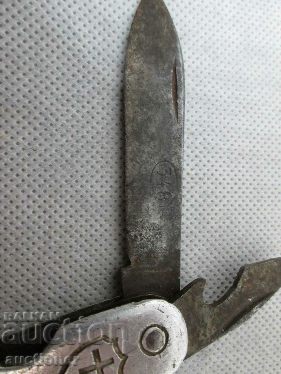 Delivery of AN OLD SWISS ARMY WITH 5 FUNCTIONS Delivery of AN OLD SWISS ARMY WITH 5 FUNCTIONS