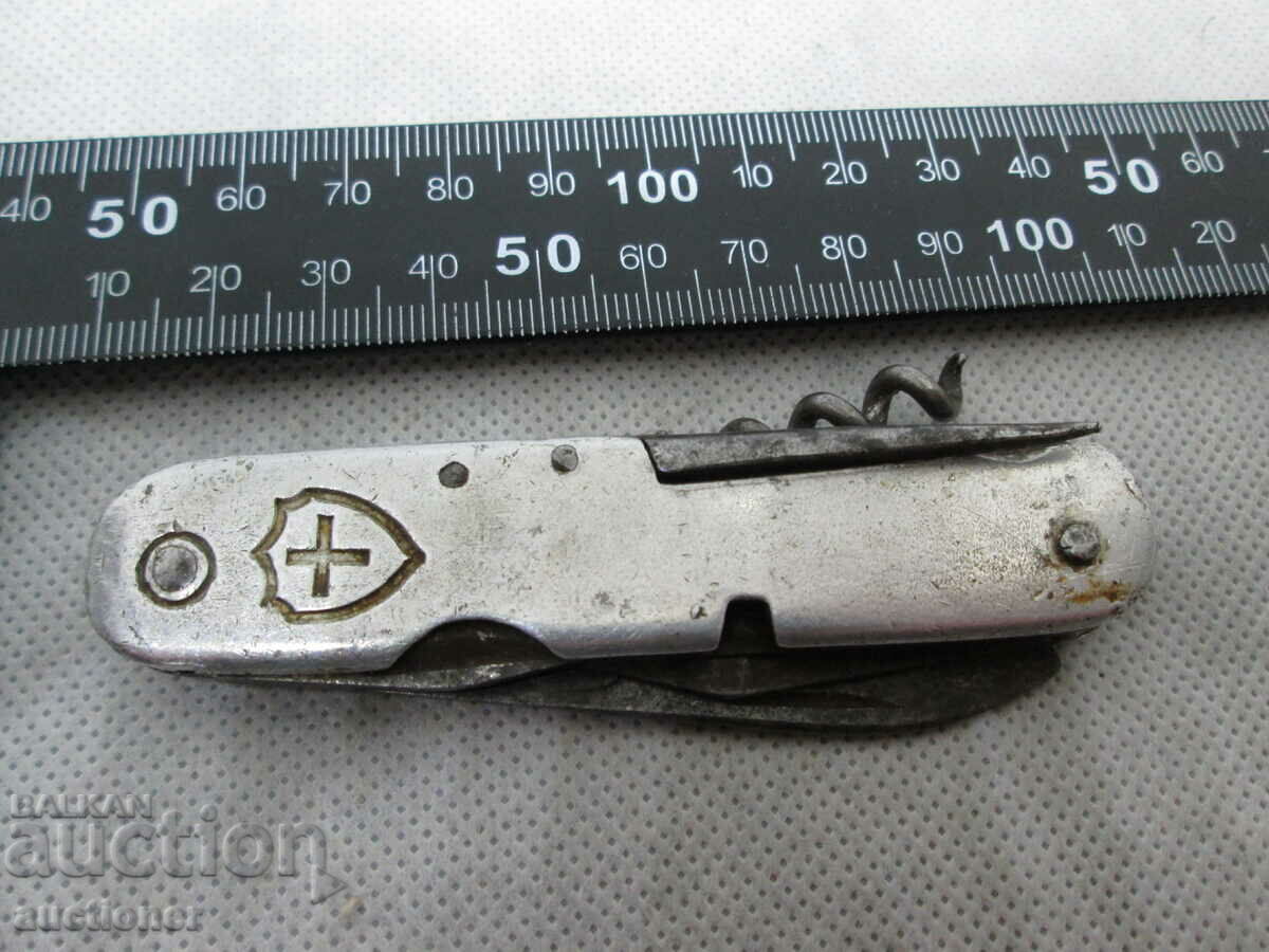 AN OLD SWISS ARMY WITH 5 FUNCTIONS - 7 AN OLD SWISS ARMY WITH 5 FUNCTIONS - 7