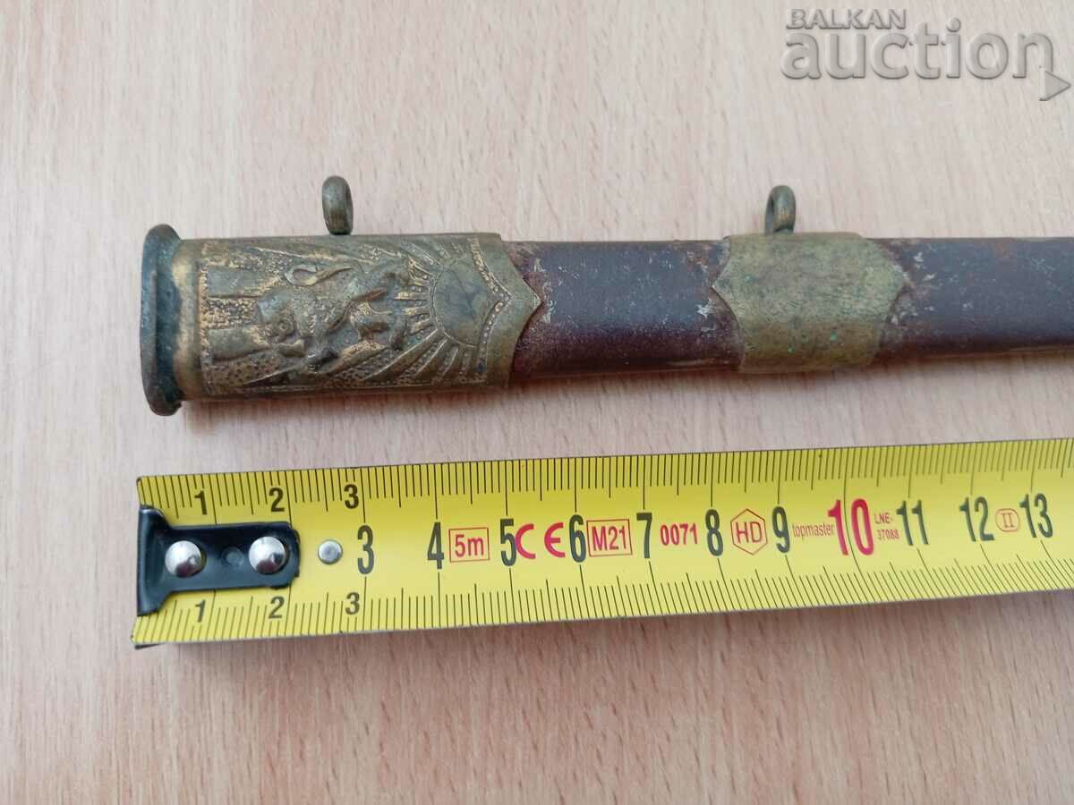 a part of a general military officer's coat - 6 a part of a general military officer's coat - 6