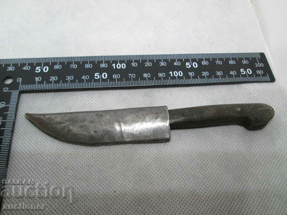 OLD SHEPHERD KNIFE with price 60.00 BGN | € 30.68 OLD SHEPHERD KNIFE with price 60.00 BGN | € 30.68