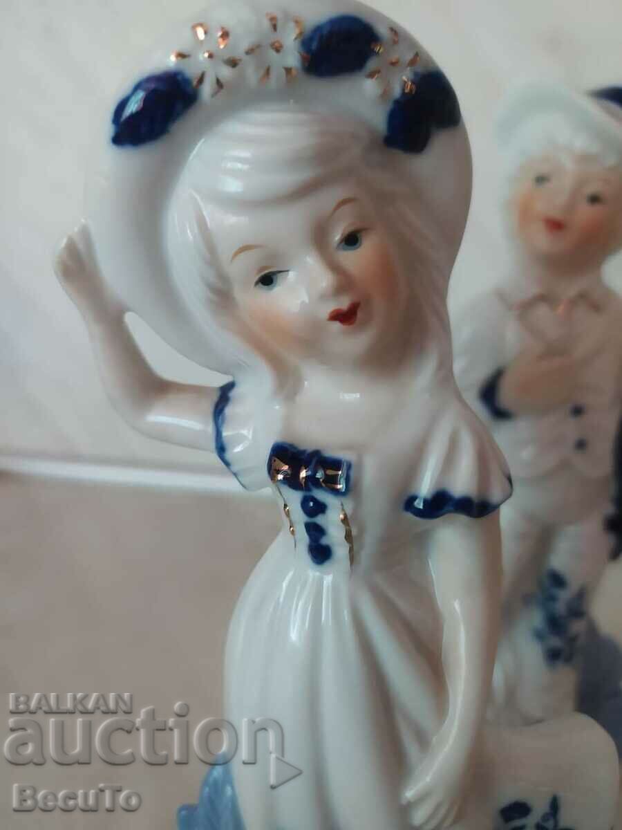 Două figurine de porțelan cu o doamnă și un domn, Germania cu preț 44.00 BGN | € 22.50