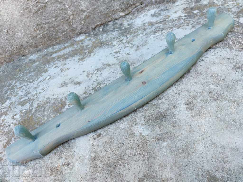 Delivery of . WOODEN HANGER HEALTHY EXCELLENT CONDITION NEW Delivery of . WOODEN HANGER HEALTHY EXCELLENT CONDITION NEW