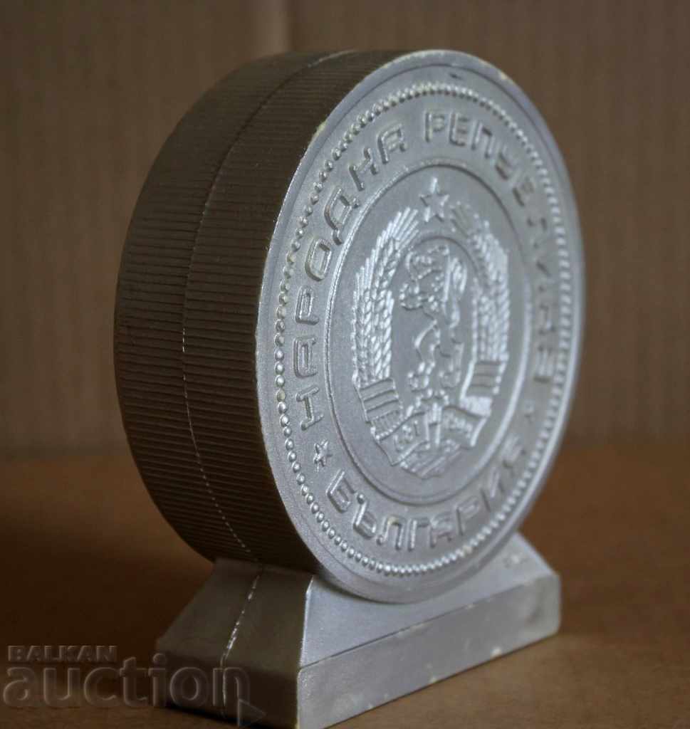 . SOCA PLASTIC COIN PURSE SOCA LEFT with price 25.00 BGN | € 12.78 . SOCA PLASTIC COIN PURSE SOCA LEFT with price 25.00 BGN | € 12.78