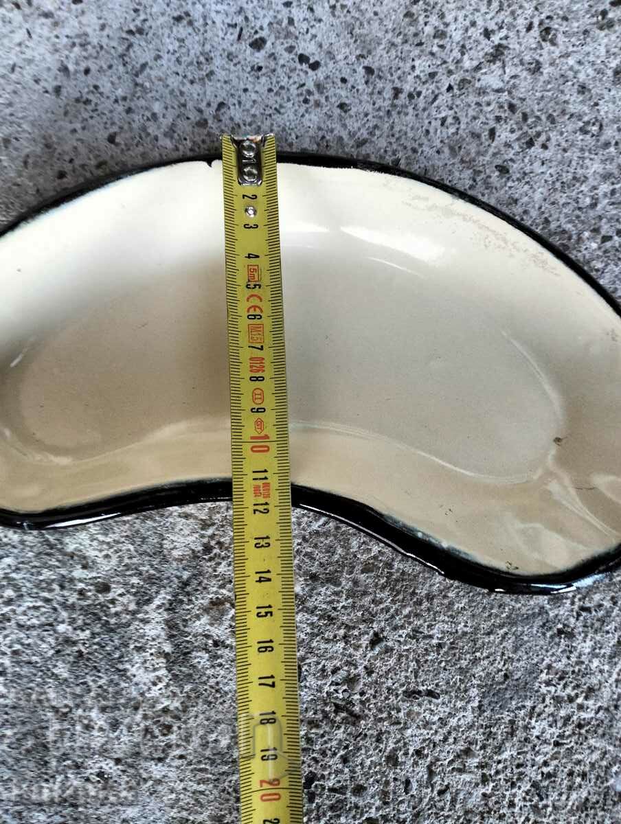 Auction Enamelled medical vessel Auction Enamelled medical vessel