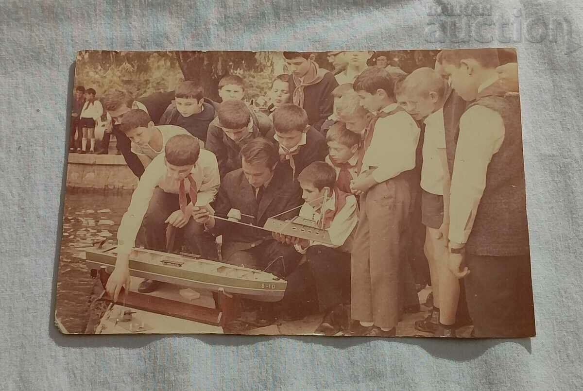 ΔΙΑΓΩΝΙΣΜΟΣ ΜΟΝΤΕΛΟΣ ΠΛΟΙΩΝ ΣΤ. ΖΑΓΟΡΑ 197.. ΦΩΤΟΓΡΑΦΙΑ