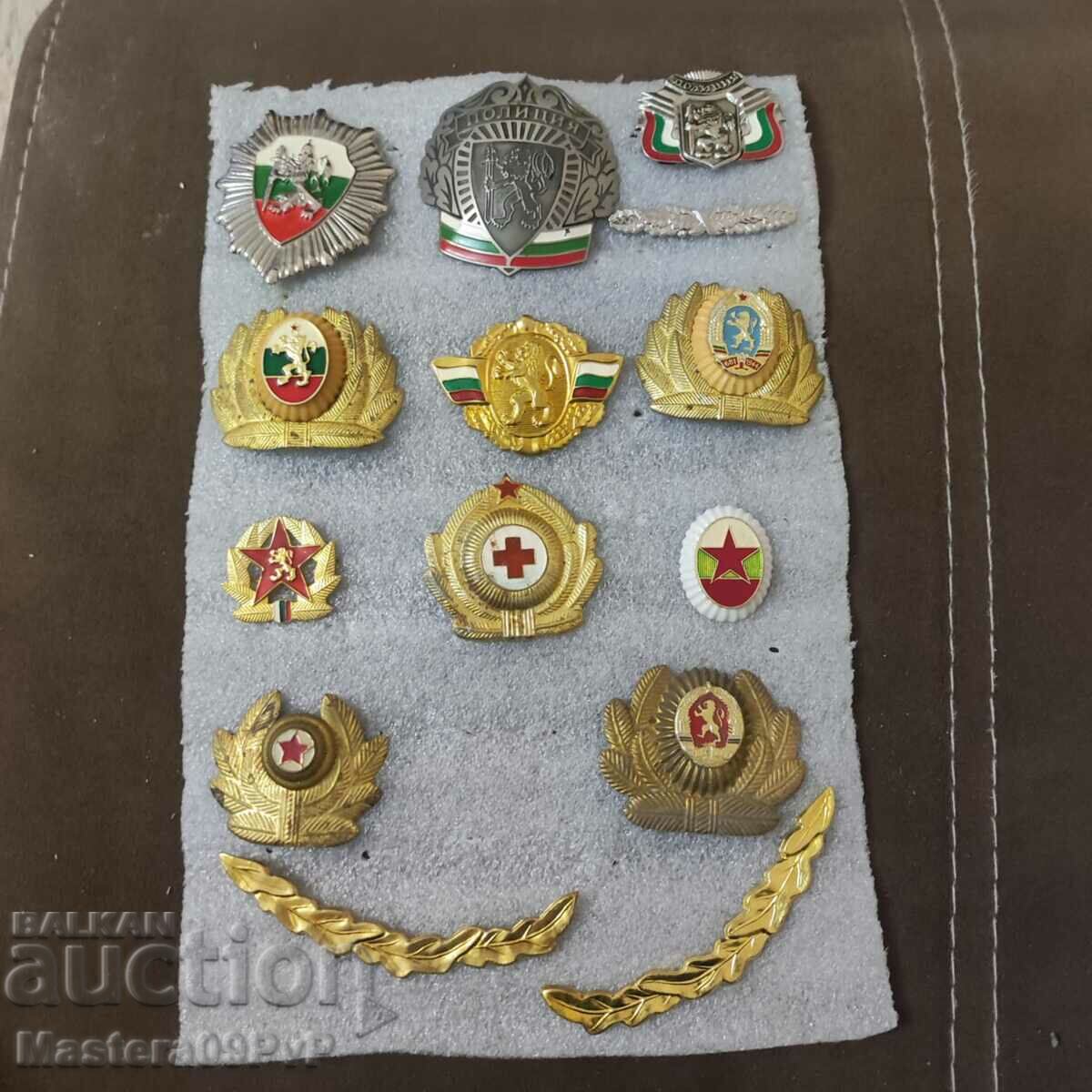 Lot of cockades with price 50.00 BGN | € 25.56 Lot of cockades with price 50.00 BGN | € 25.56