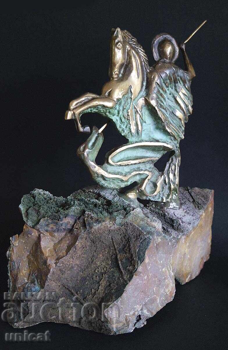 Доставка на Свети Георги и змея, скулптура, бронз върху основа яспис Доставка на Свети Георги и змея, скулптура, бронз върху основа яспис