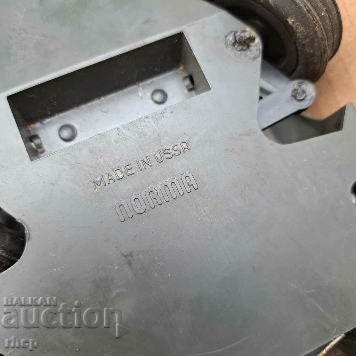 Σοβιετικό σπορ αυτοκίνητο Norma ΕΣΣΔ με παιχνίδι τιμονιού k - 5 Σοβιετικό σπορ αυτοκίνητο Norma ΕΣΣΔ με παιχνίδι τιμονιού k - 5