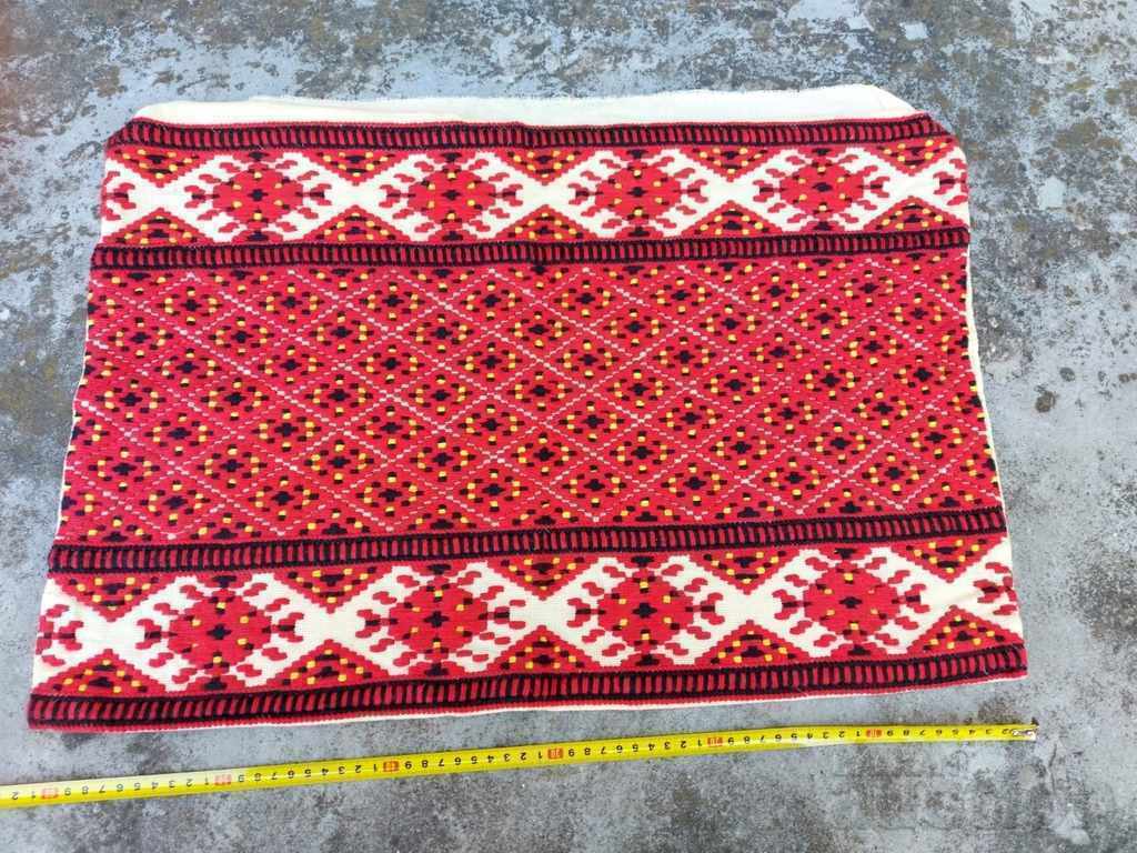 Auction . OLD PILLOW COVER MINDER EMBROIDERY EMBROIDERY Auction . OLD PILLOW COVER MINDER EMBROIDERY EMBROIDERY