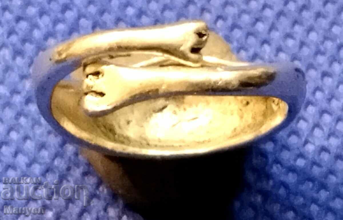 Auction Designer ring - glove. Auction Designer ring - glove.