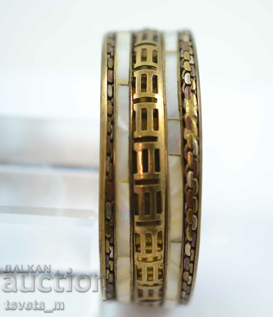 Licitație Bratara dama, bronz si sidef Licitație Bratara dama, bronz si sidef