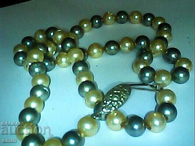 Δημοπρασία όμορφο παλιό μαργαριτάρι κολιέ Δημοπρασία όμορφο παλιό μαργαριτάρι κολιέ