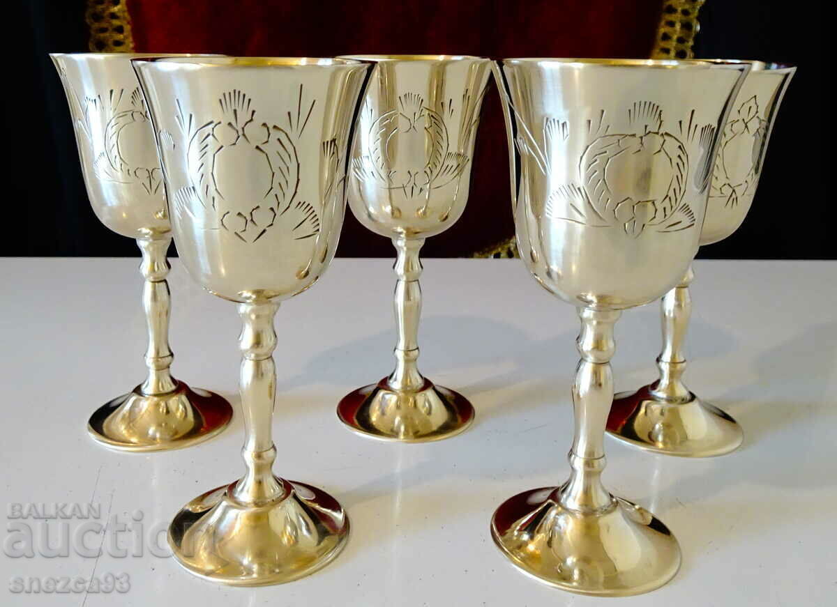 Auction English bronze cups, 5 pcs., baroque ornaments. Auction English bronze cups, 5 pcs., baroque ornaments.