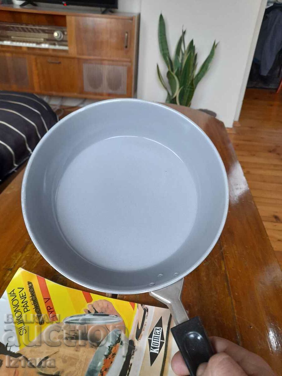 Auction Old Komex pan Auction Old Komex pan
