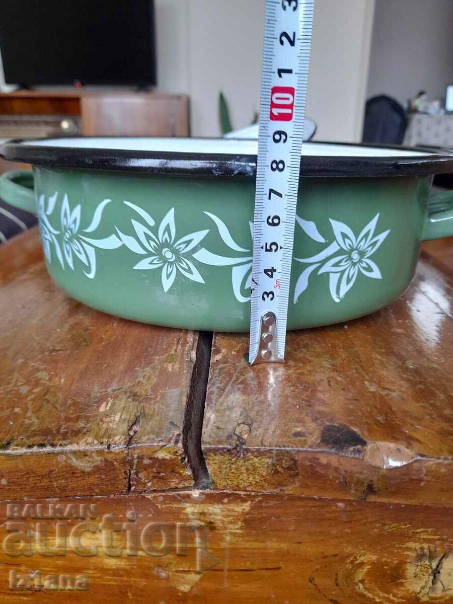 Old enamel pot - 7 Old enamel pot - 7