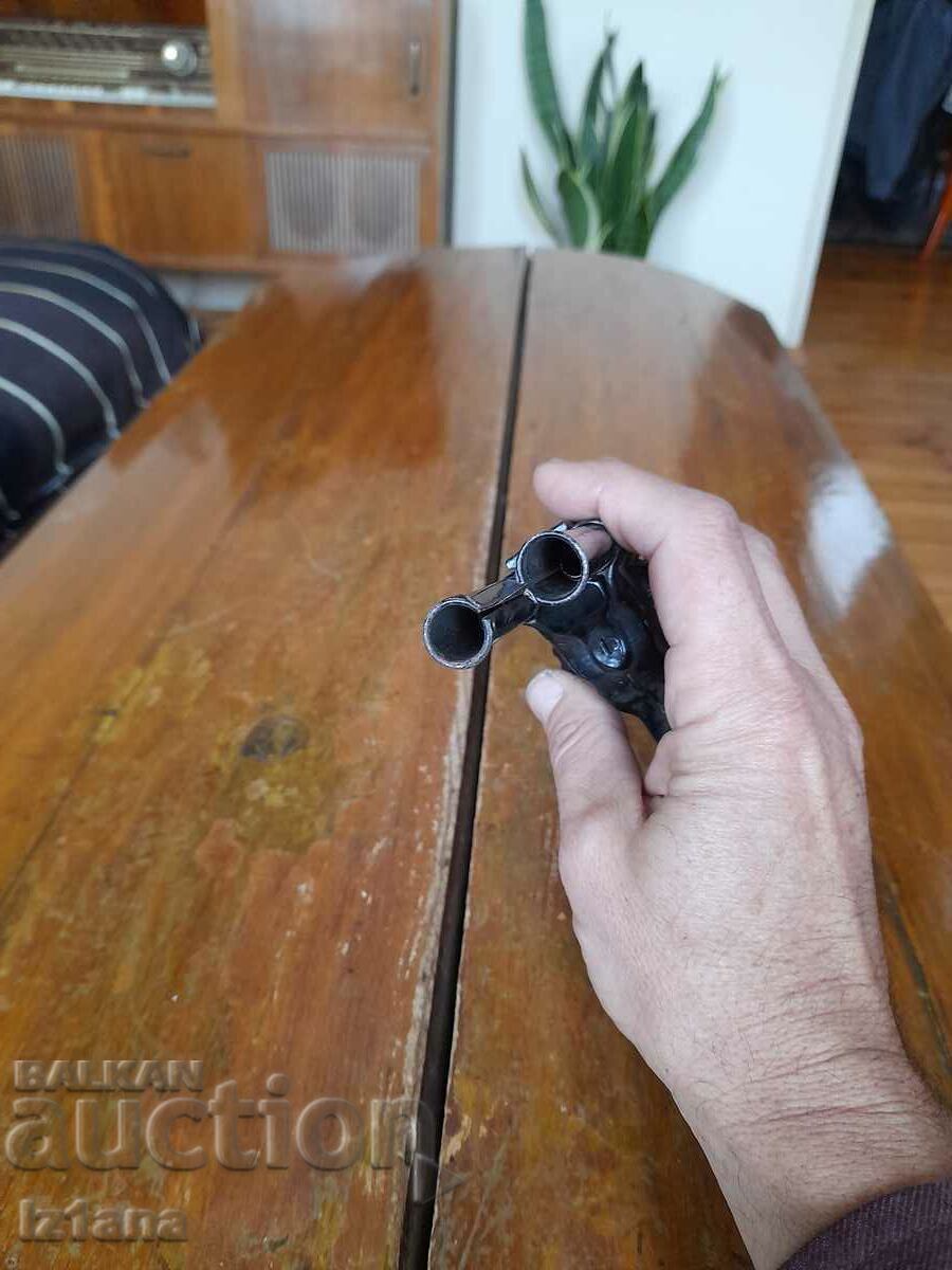 An old children's gun - 5 An old children's gun - 5
