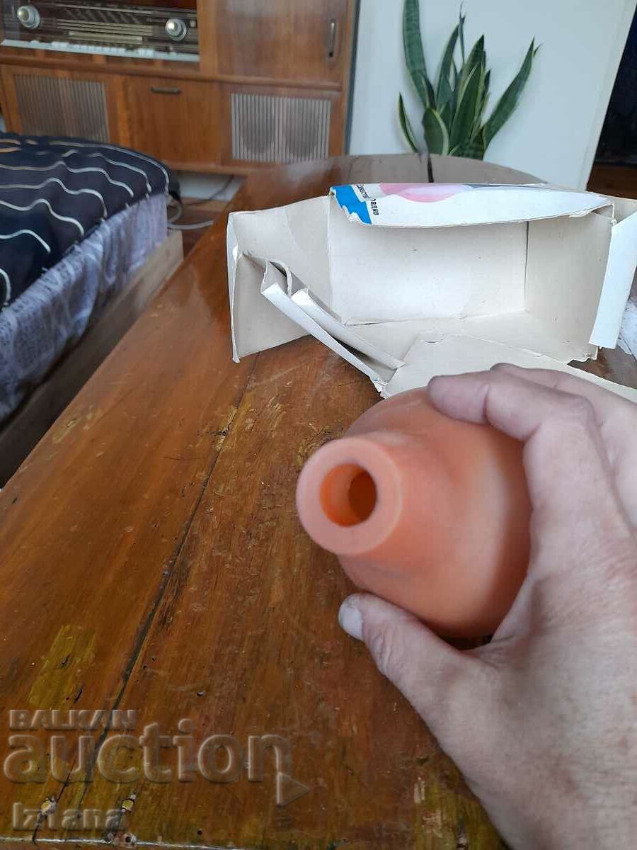 Delivery of Old Ladies Shower Delivery of Old Ladies Shower