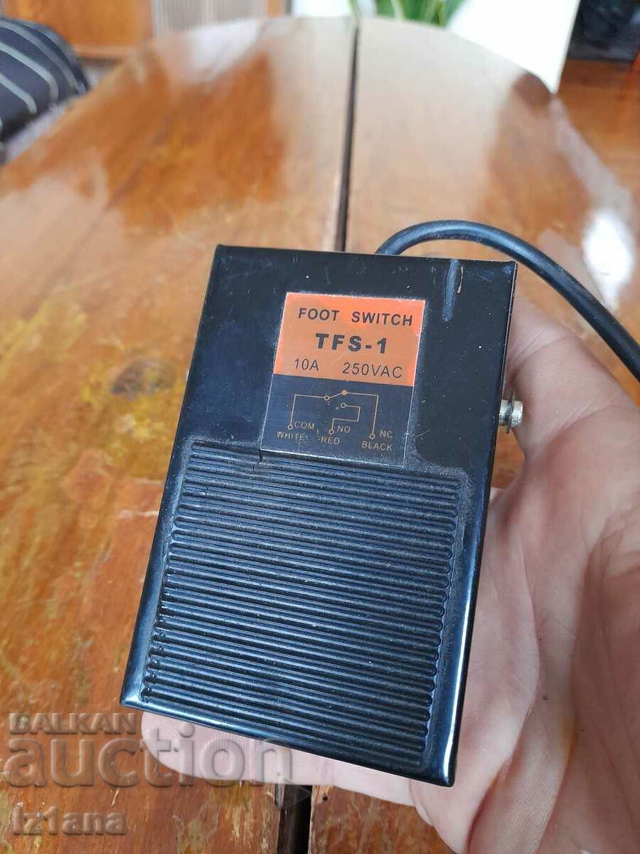 Old control pedal with price 37.00 BGN | € 18.92 Old control pedal with price 37.00 BGN | € 18.92