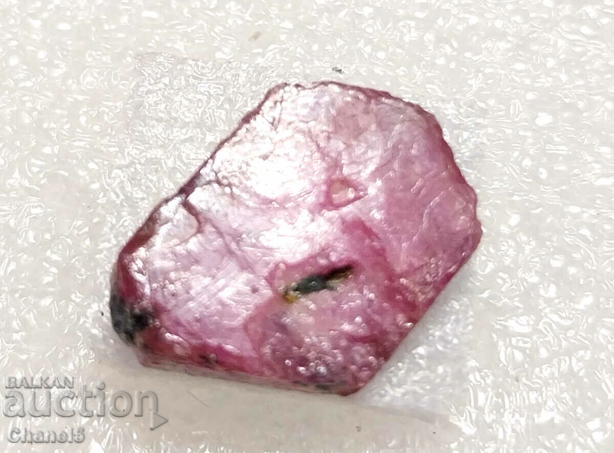 ЕСТЕСТВЕН НЕОБРАБОТЕН РУБИН - 11.35 карата (59) с цена 19.90 лв. | € 10.17 ЕСТЕСТВЕН НЕОБРАБОТЕН РУБИН - 11.35 карата (59) с цена 19.90 лв. | € 10.17