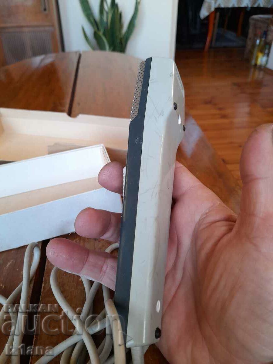 Delivery of Old Uher M154 microphone Delivery of Old Uher M154 microphone